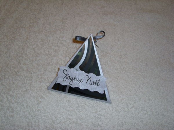 boite triangle Noel forum.jpg